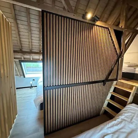 De La Vieille Grange Apartment *